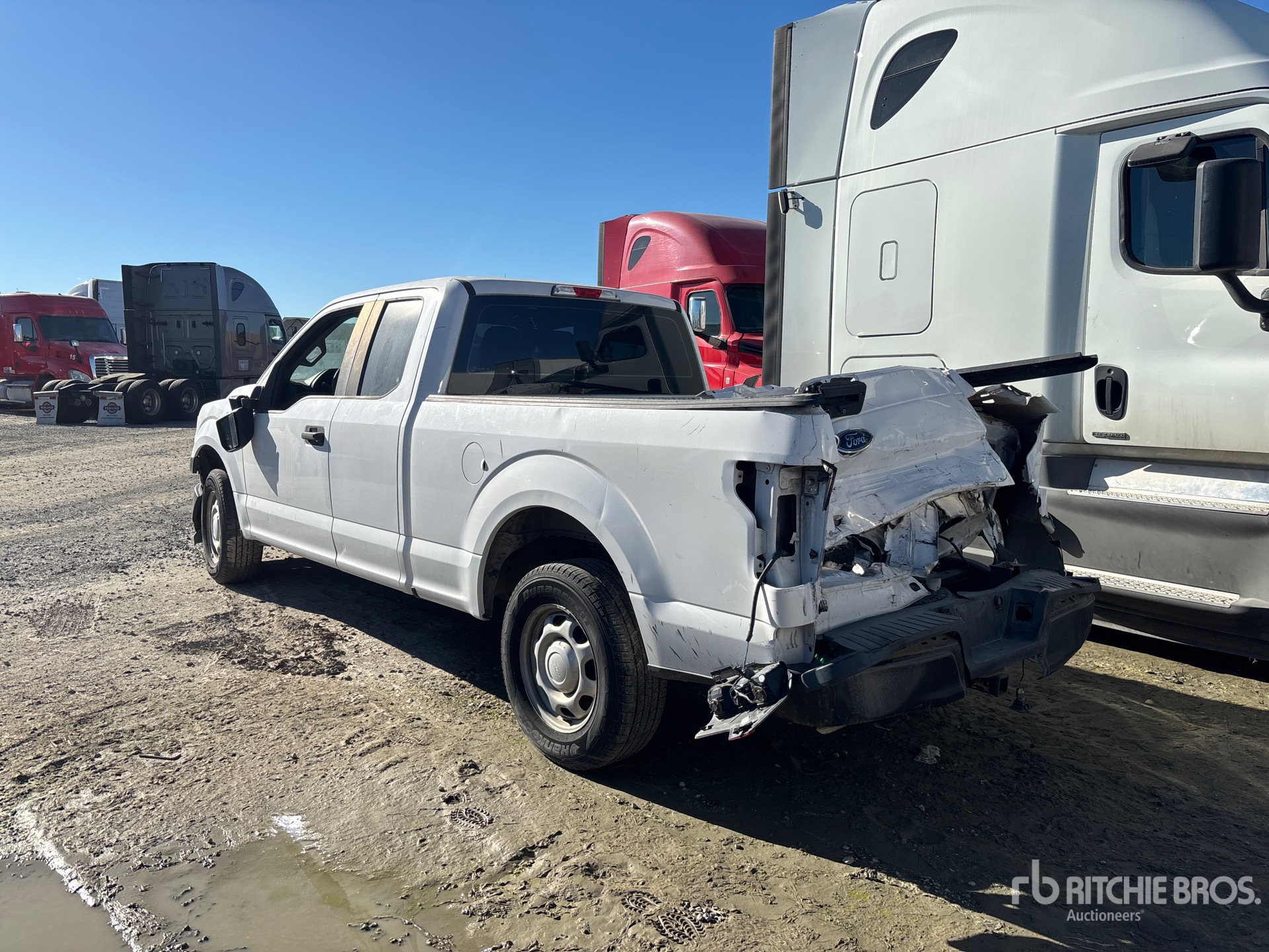 General Appearance with Picture, Left Rear Corner