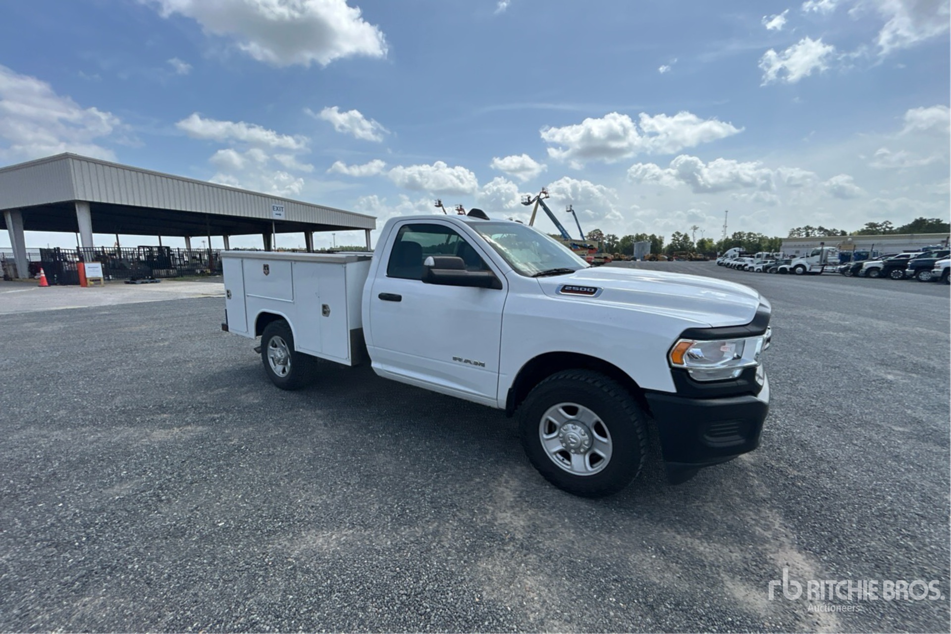 General Appearance with Picture, Right Front Corner