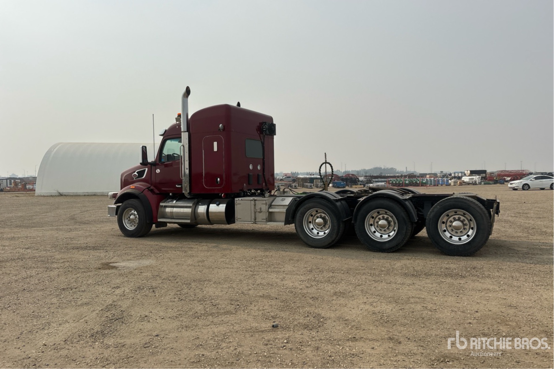 General Appearance with Foto, angolo posteriore sinistro