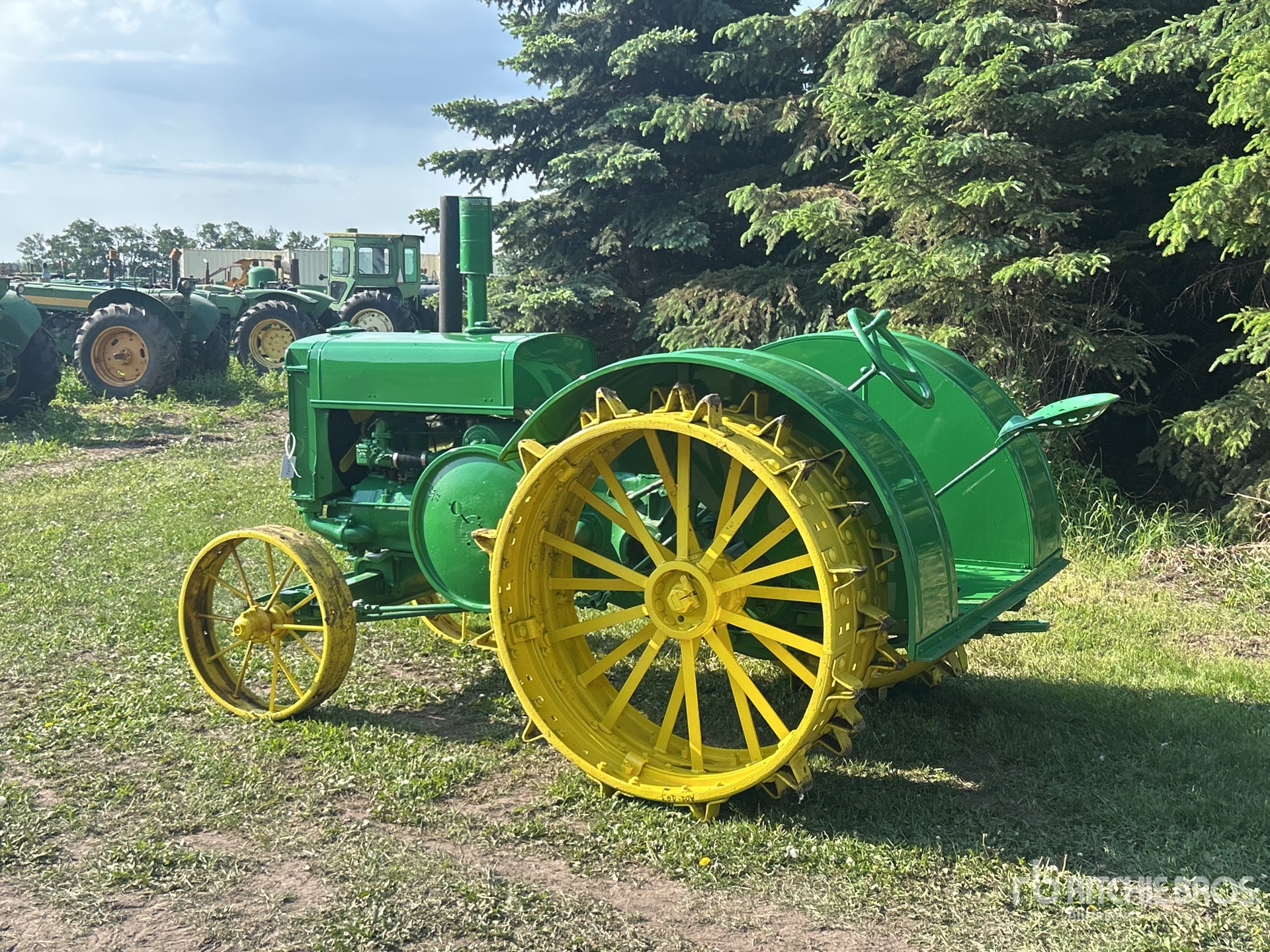 General Appearance with Picture, Left Rear Corner