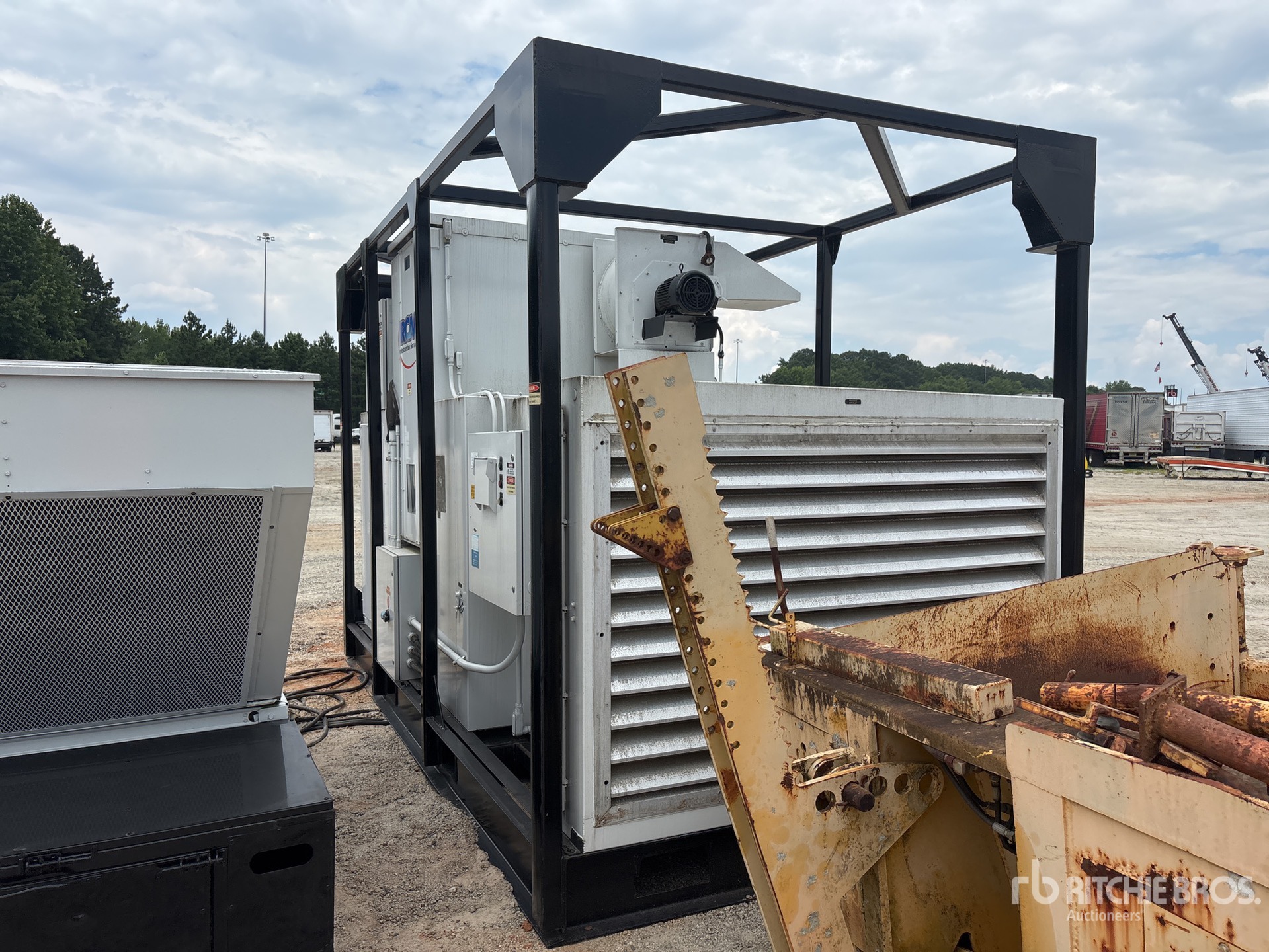 General Appearance with Picture, Left Rear Corner