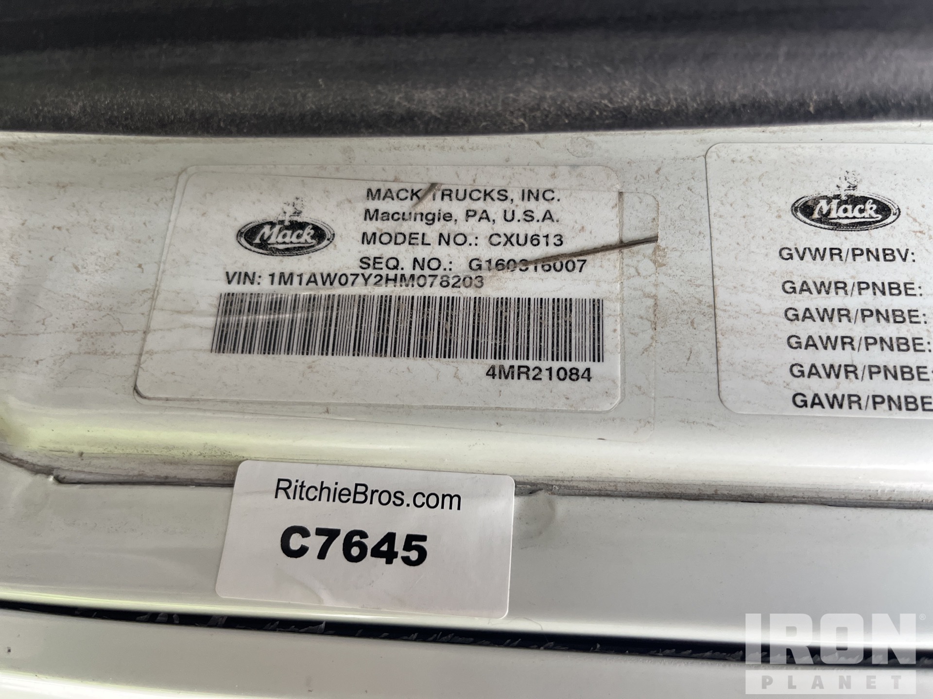 General Appearance with Serial Number / VIN