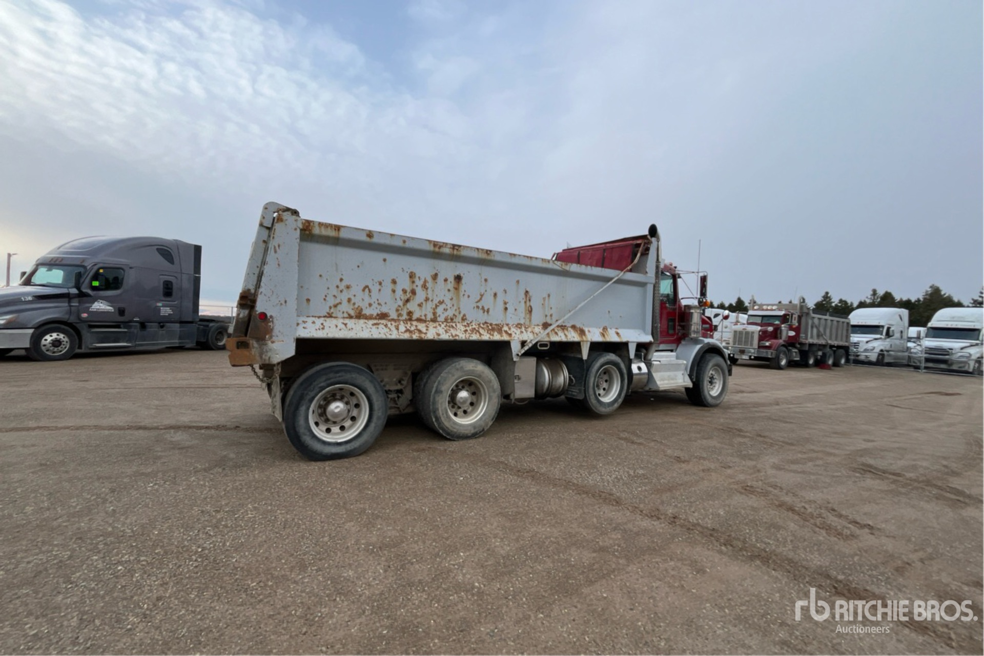 General Appearance with Image, coin arrière droit