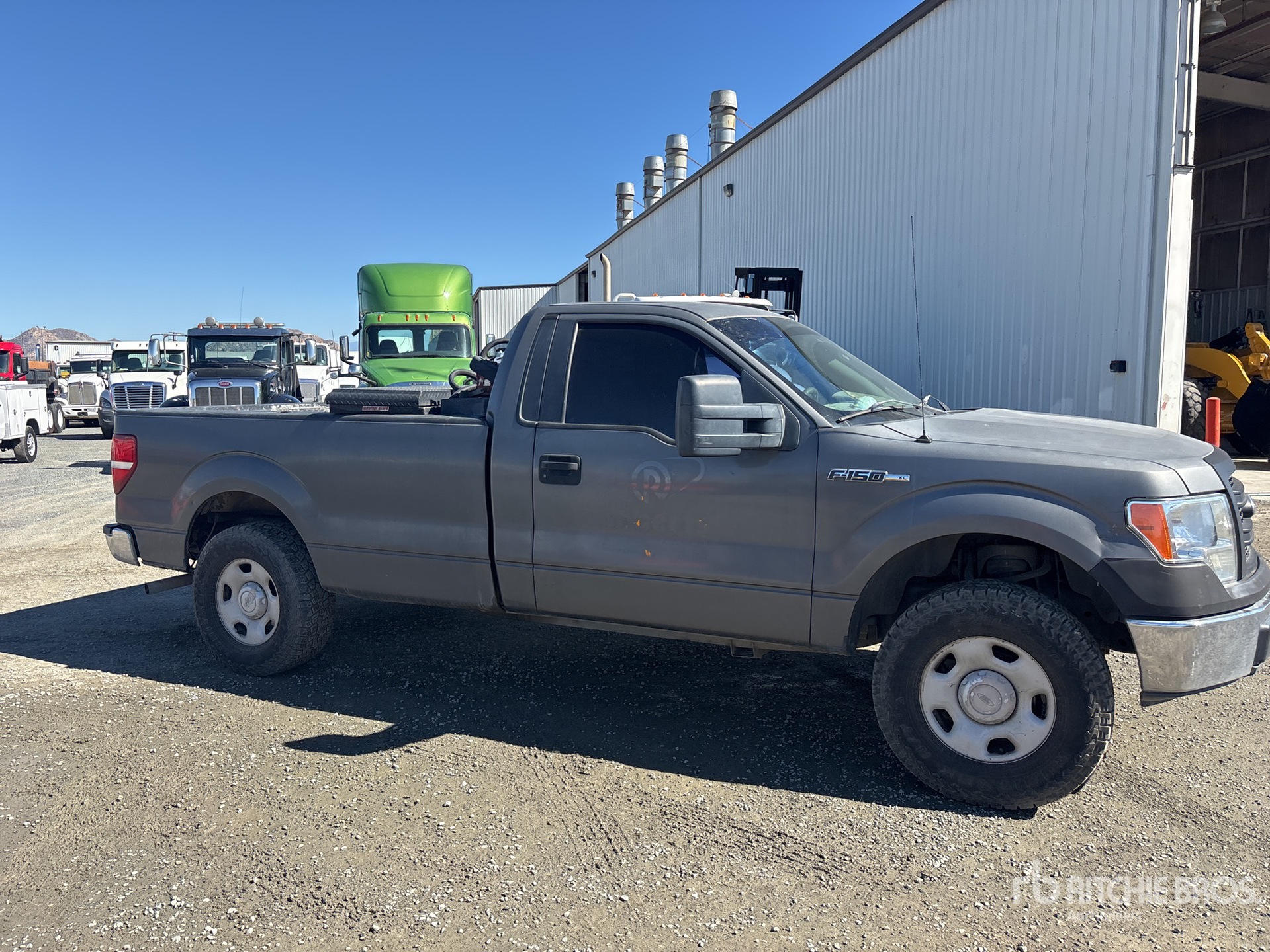 General Appearance with Picture, Right Front Corner
