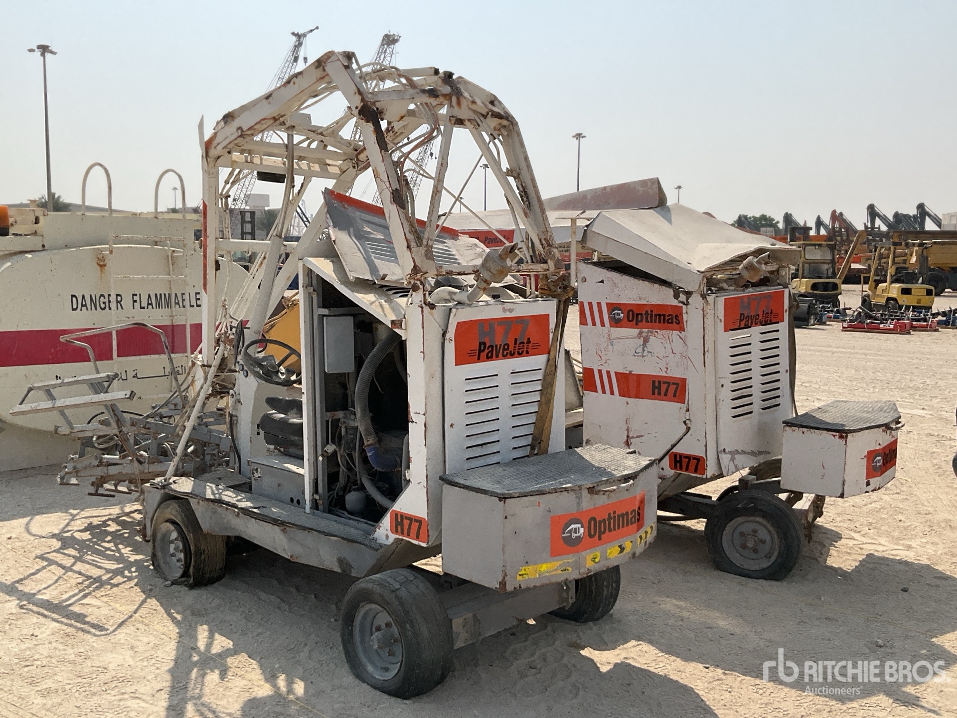 Aspect général with Image, coin arrière gauche