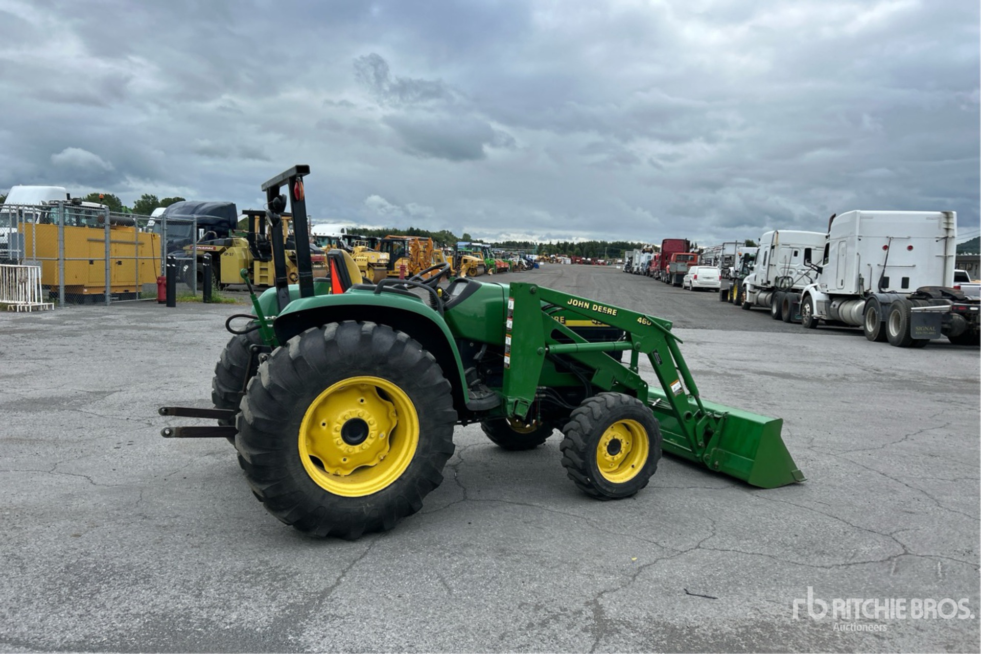 General Appearance with Picture, Right Rear Corner