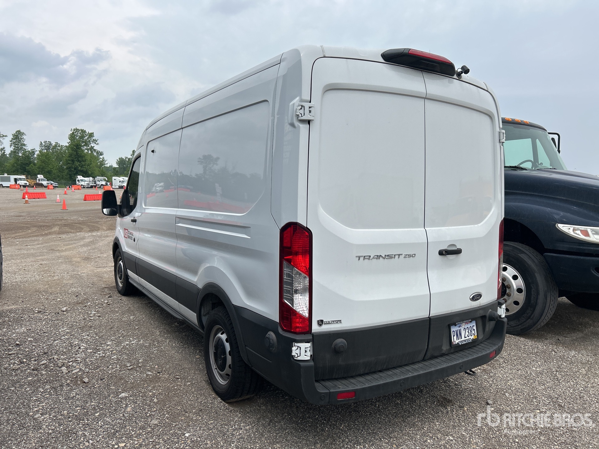 General Appearance with Picture, Left Rear Corner