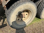 4 Underbody - Truck with 
