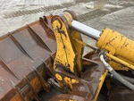 Chassis with Tilt Linkage