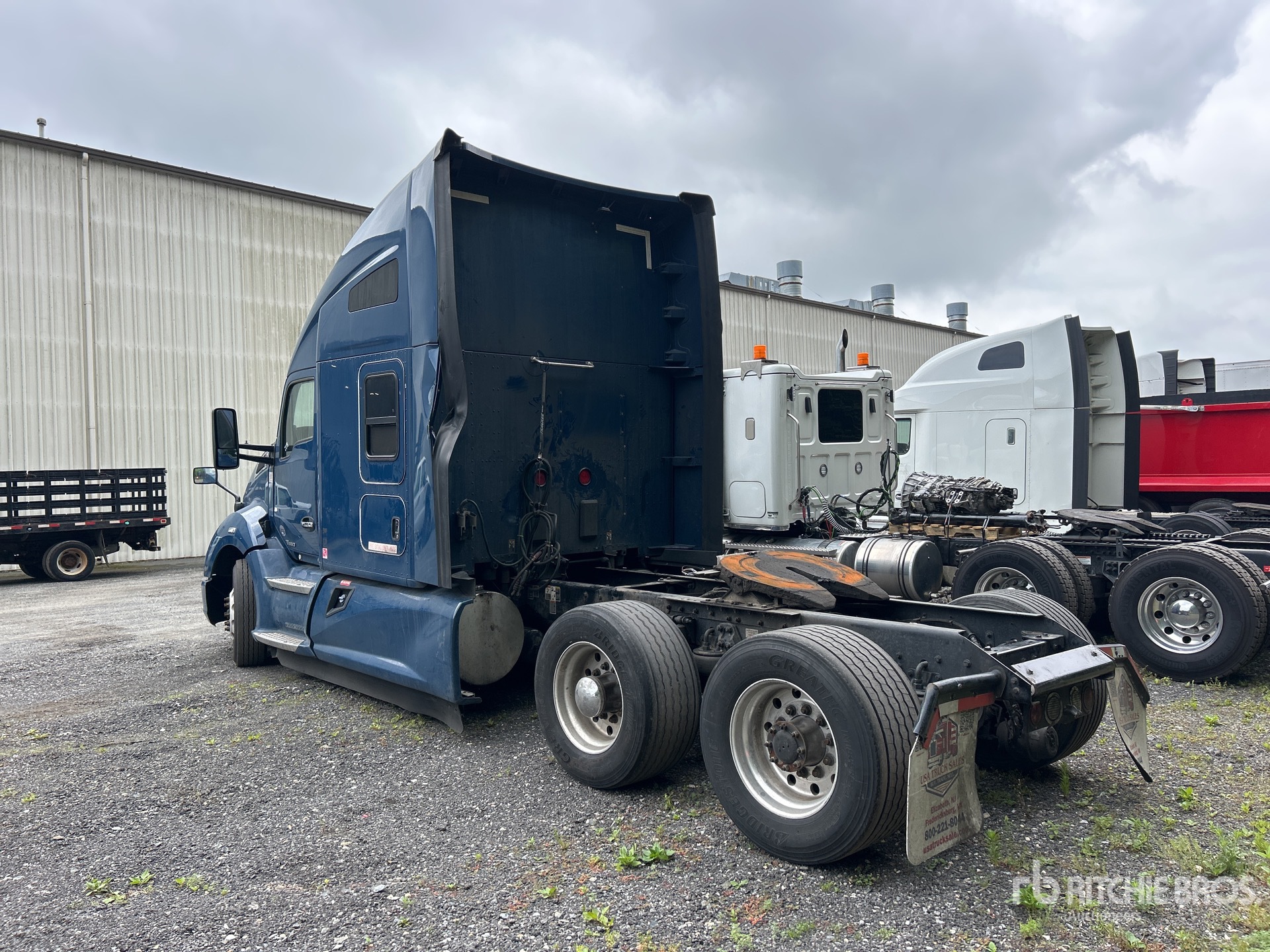 General Appearance with Picture, Left Rear Corner