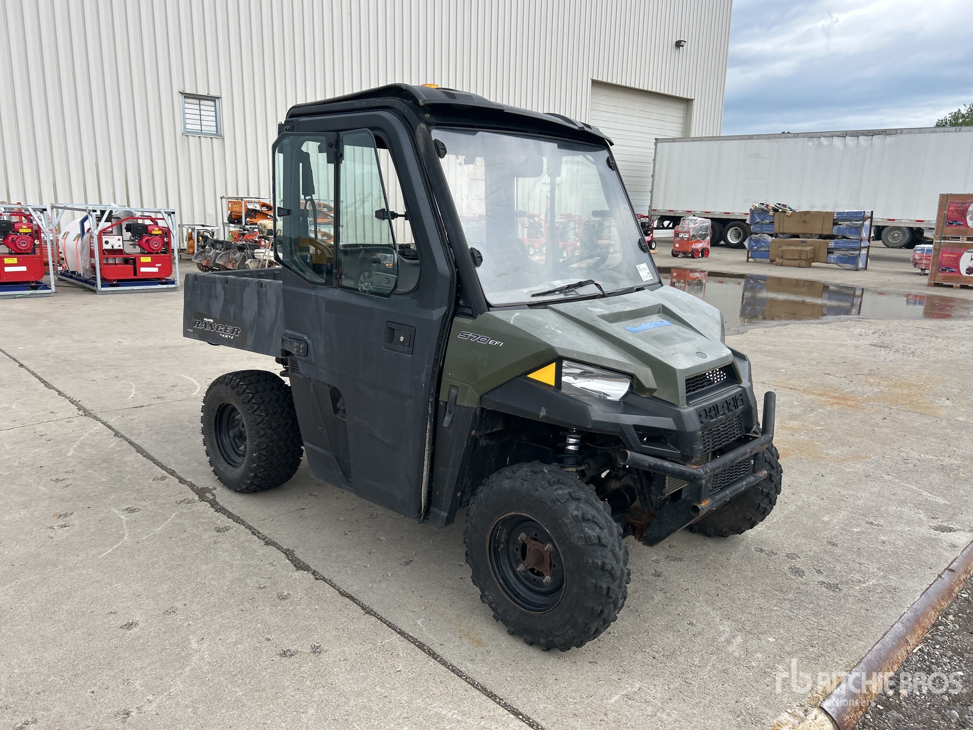 General Appearance with Picture, Right Front Corner