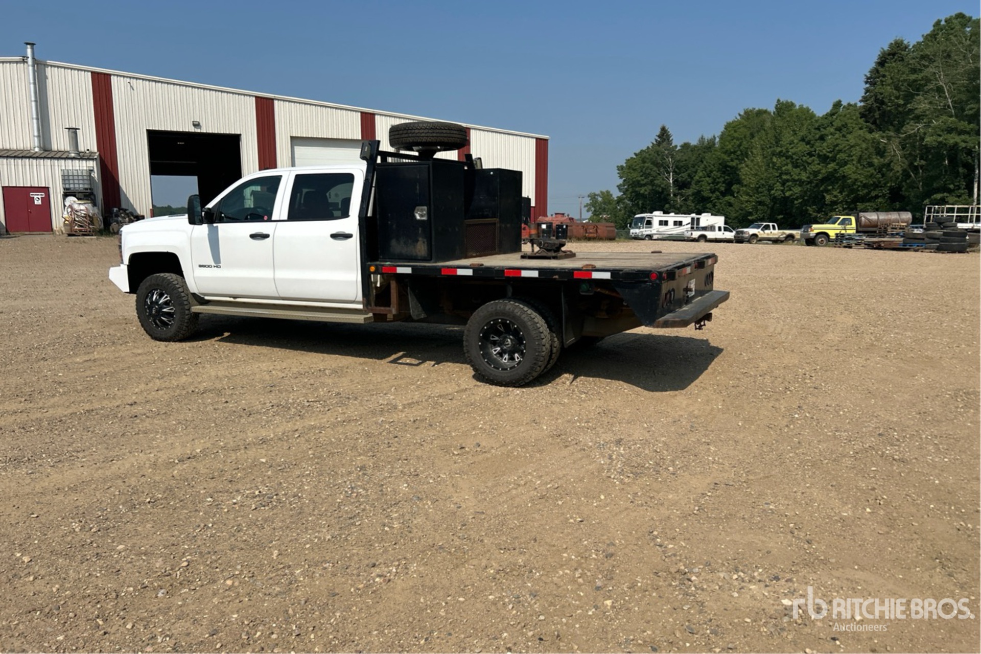 General Appearance with Picture, Left Rear Corner