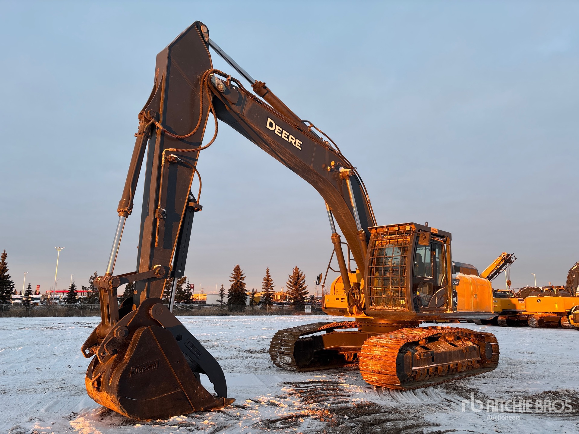 General Appearance with Foto, angolo anteriore sinistro