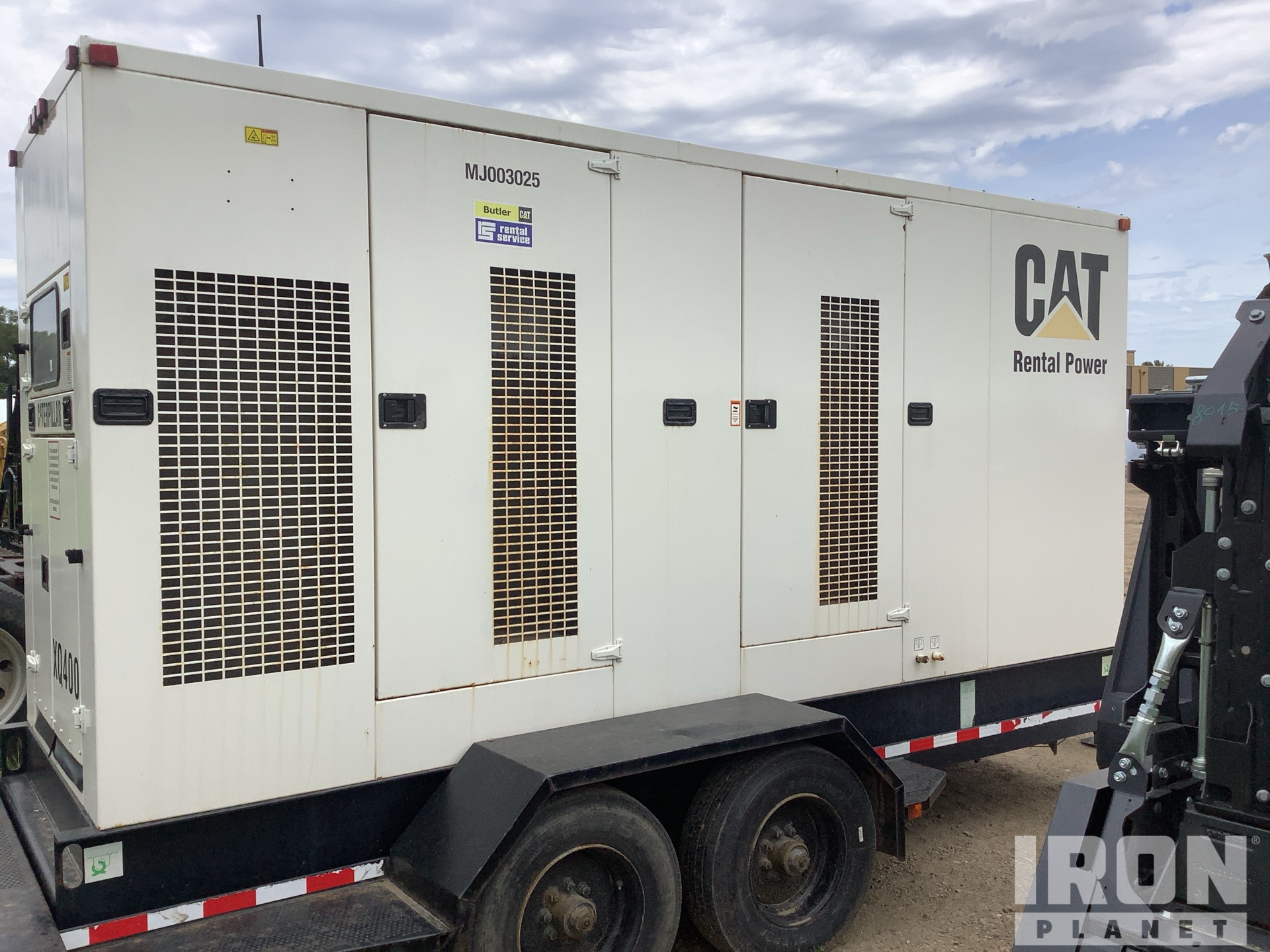 Surplus 2005 Cat XQ400 456 kVA Mobile Generator Set in Sioux