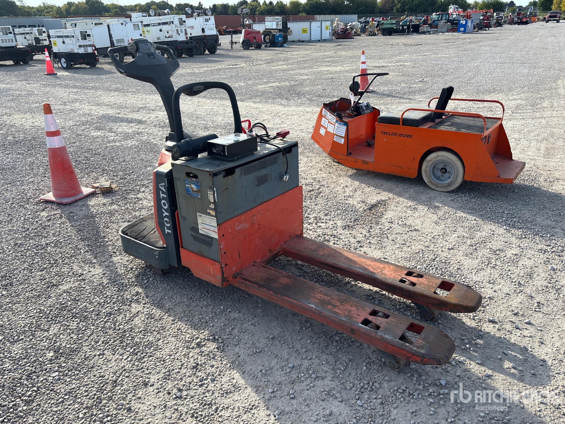 Aspect général with Image, coin avant droit