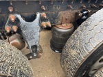4 Underbody - Truck with 