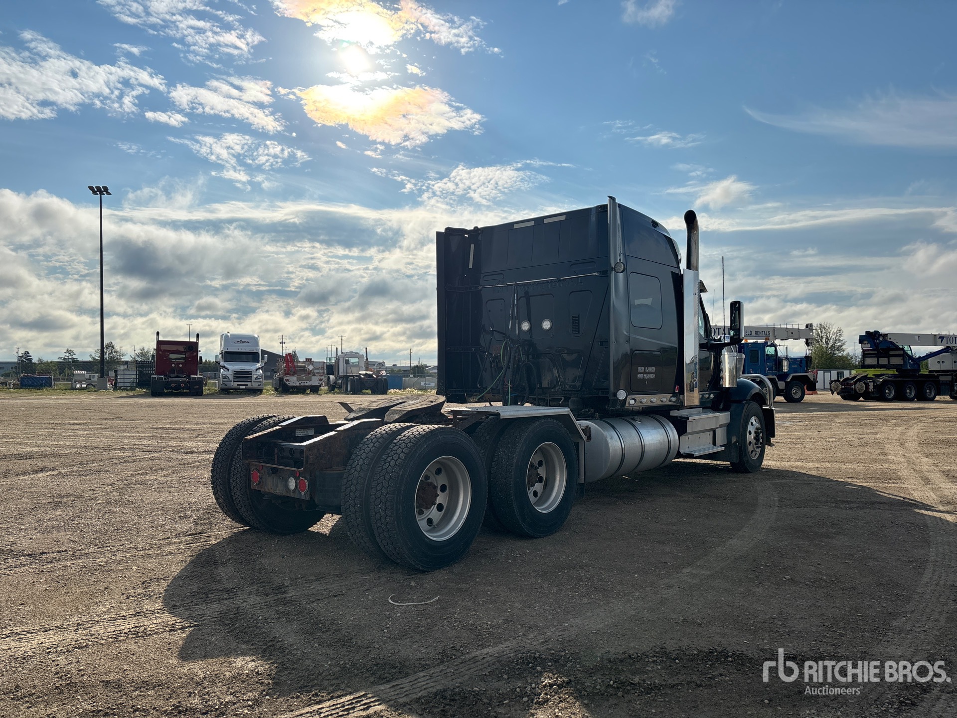 General Appearance with Picture, Right Rear Corner