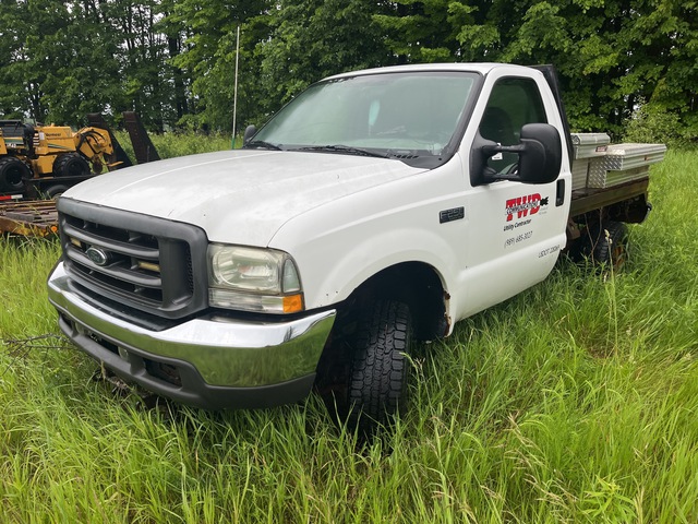 2004 Ford F-250 Super Duty XL 4x4 Flatbed Truck