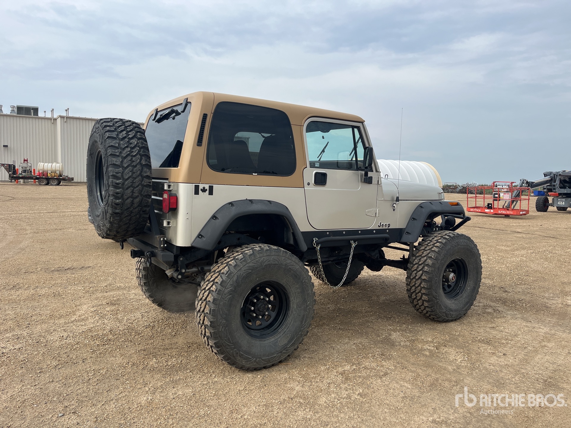 General Appearance with Picture, Right Rear Corner