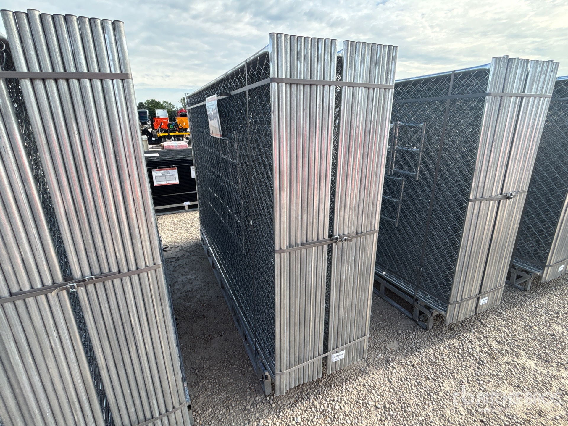 General Appearance with Bild, Ecke hinten rechts
