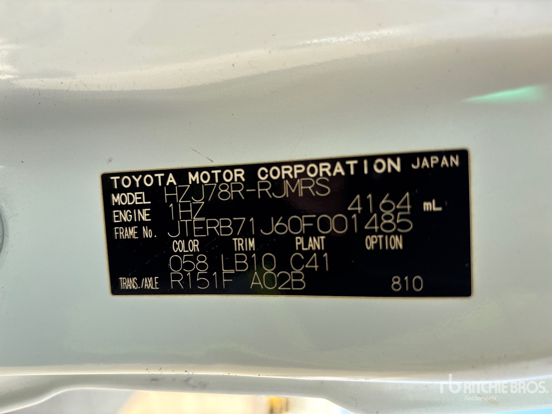 General Appearance with Serial Number / VIN