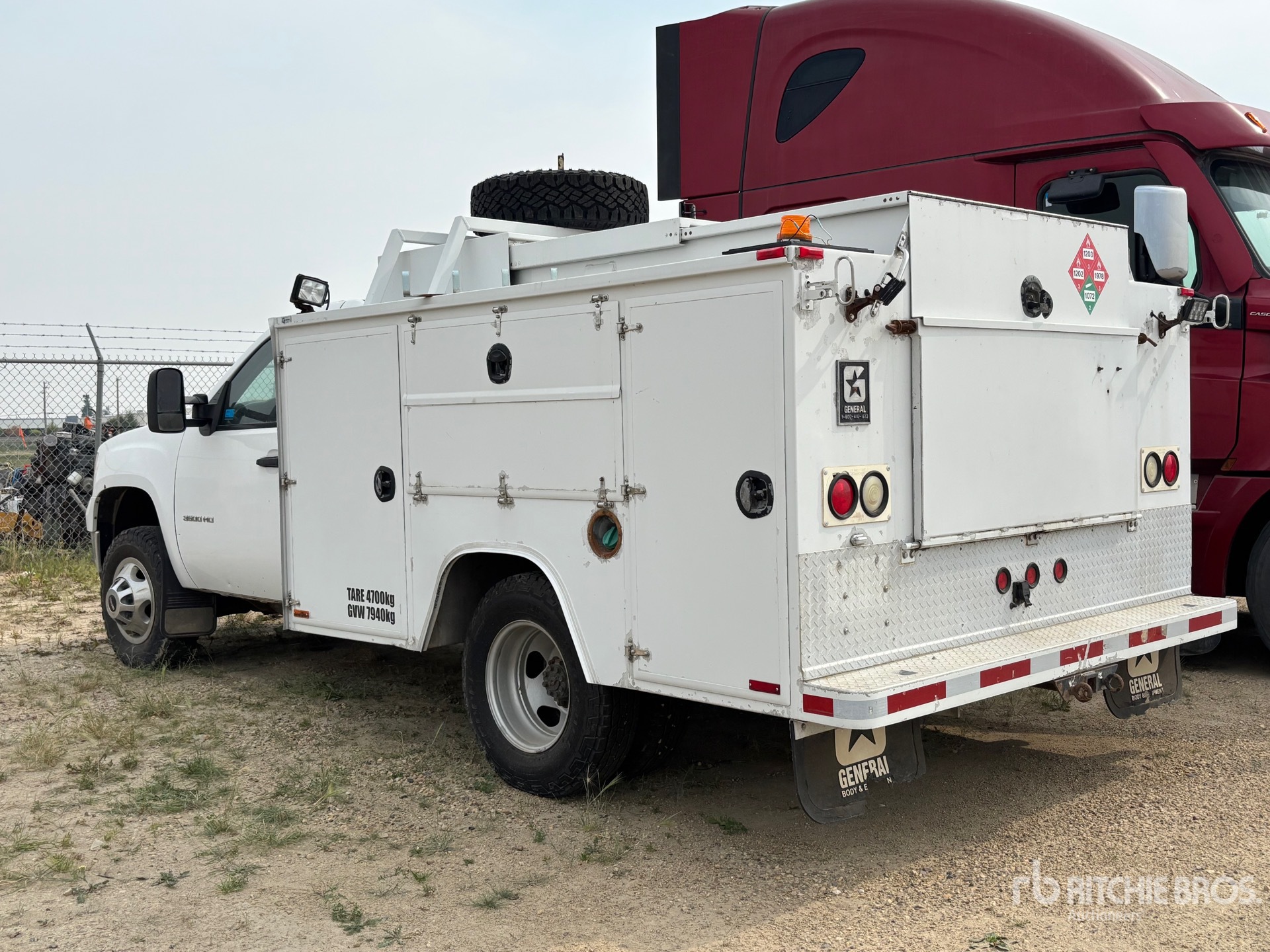 General Appearance with Picture, Left Rear Corner