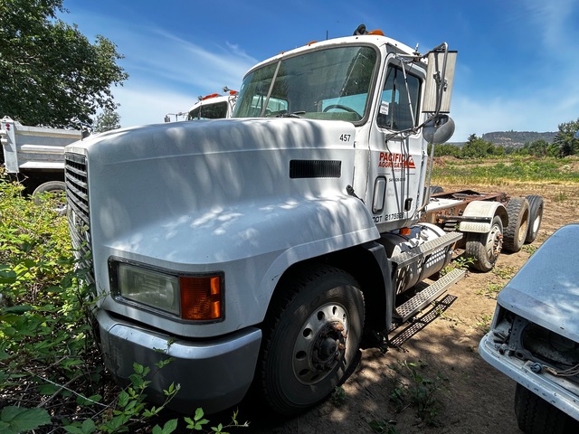 2001 Mack CH613 8x4 Tri/A Day Cab Truck Tractor (Inoperable)