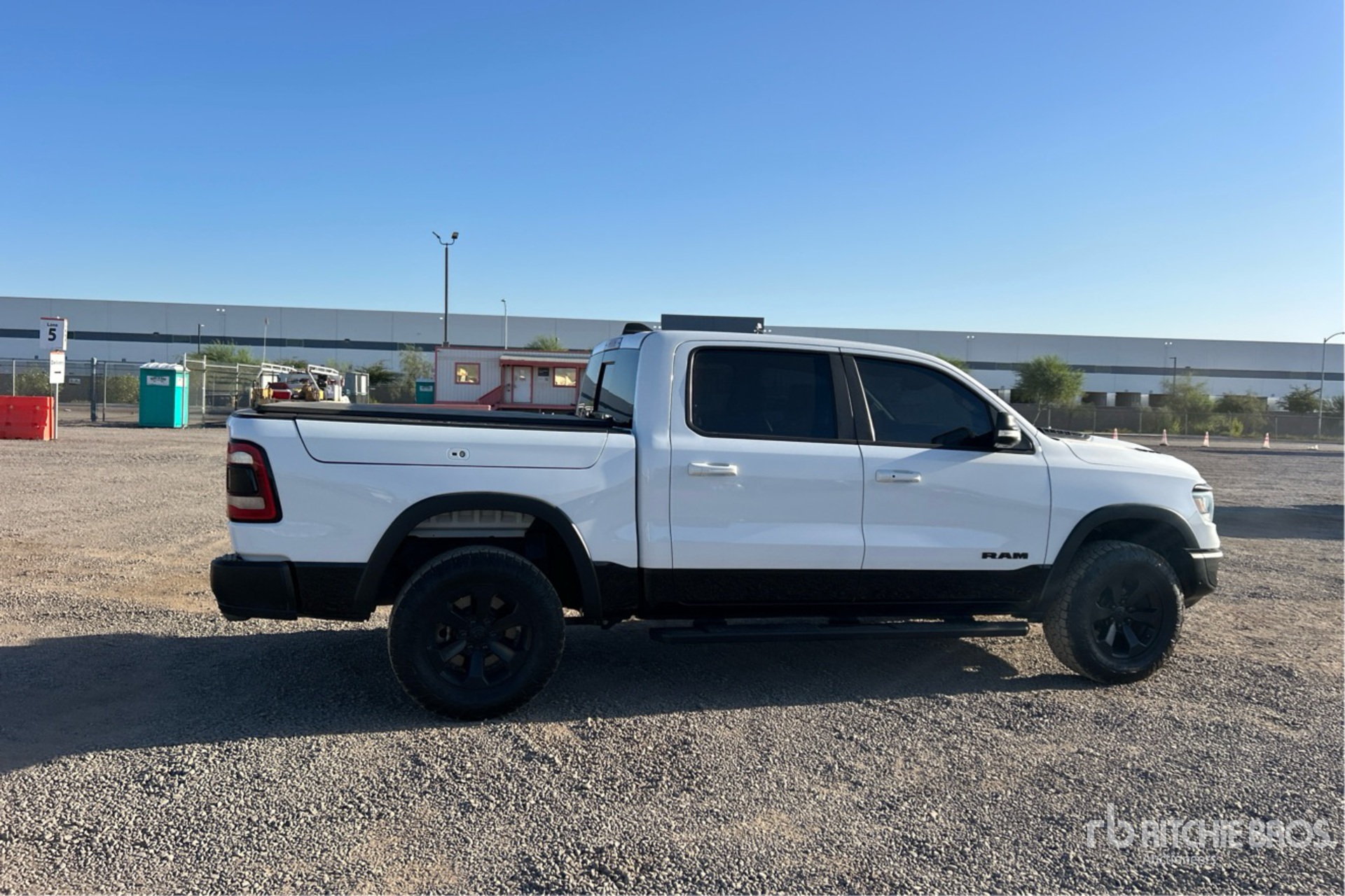 General Appearance with Picture, Right Rear Corner