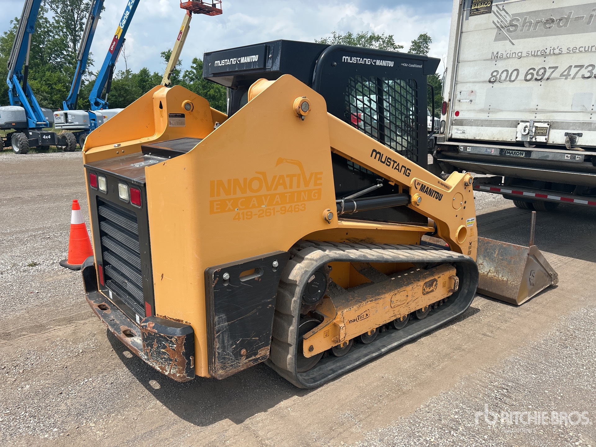 General Appearance with Foto, angolo anteriore sinistro