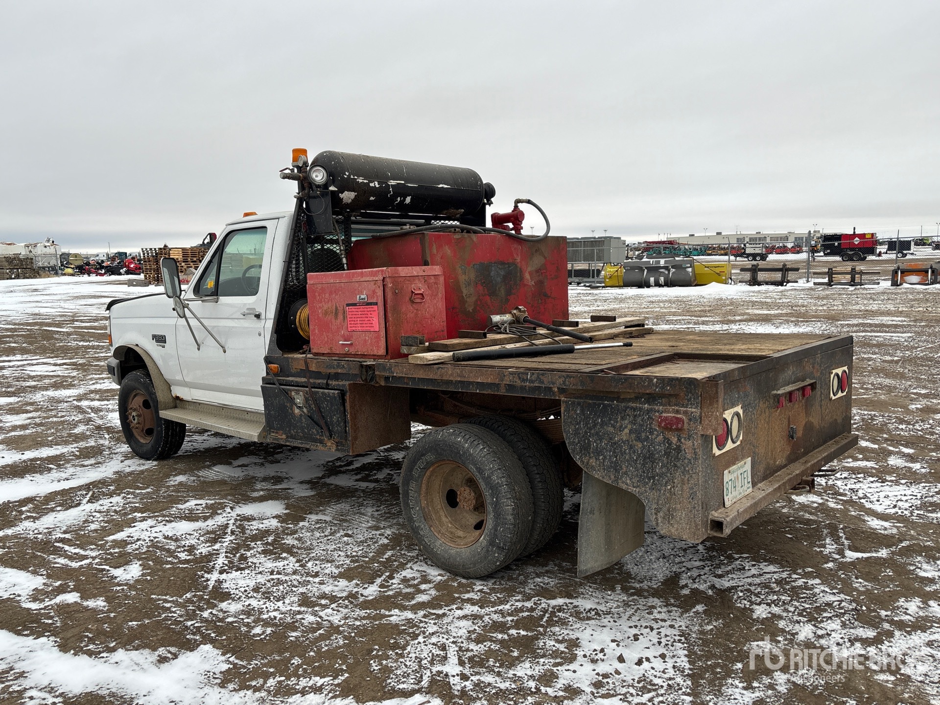 Aspect général with Image, coin arrière gauche