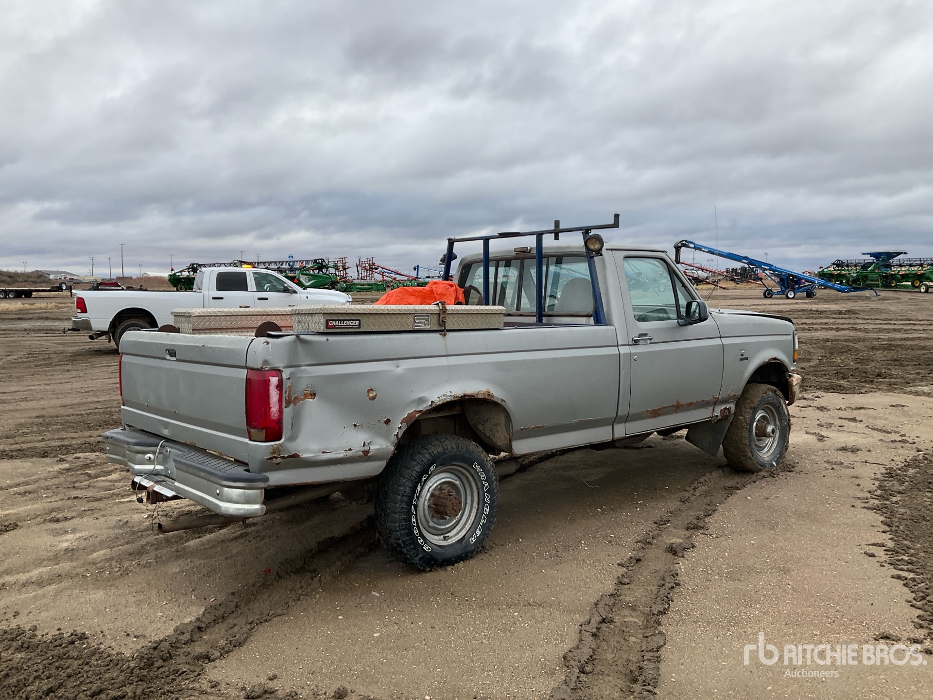 General Appearance with Image, coin arrière droit