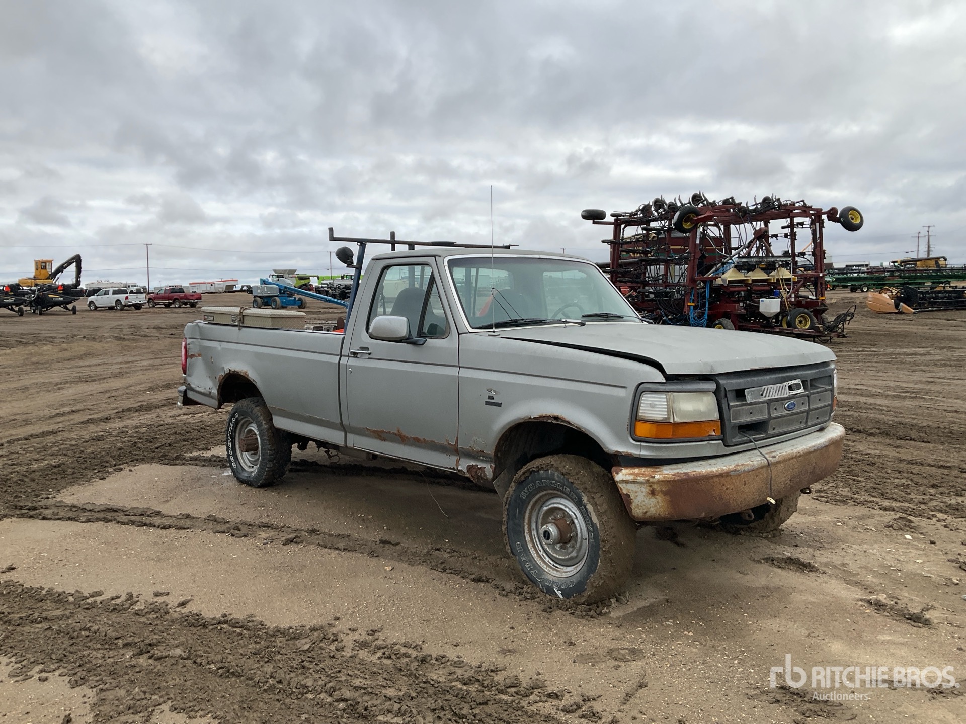 General Appearance with Image, coin avant droit