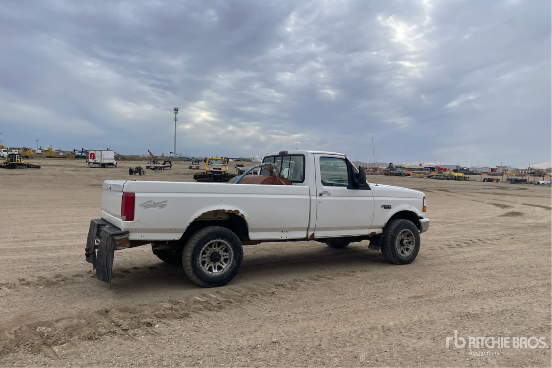 General Appearance with Picture, Right Rear Corner