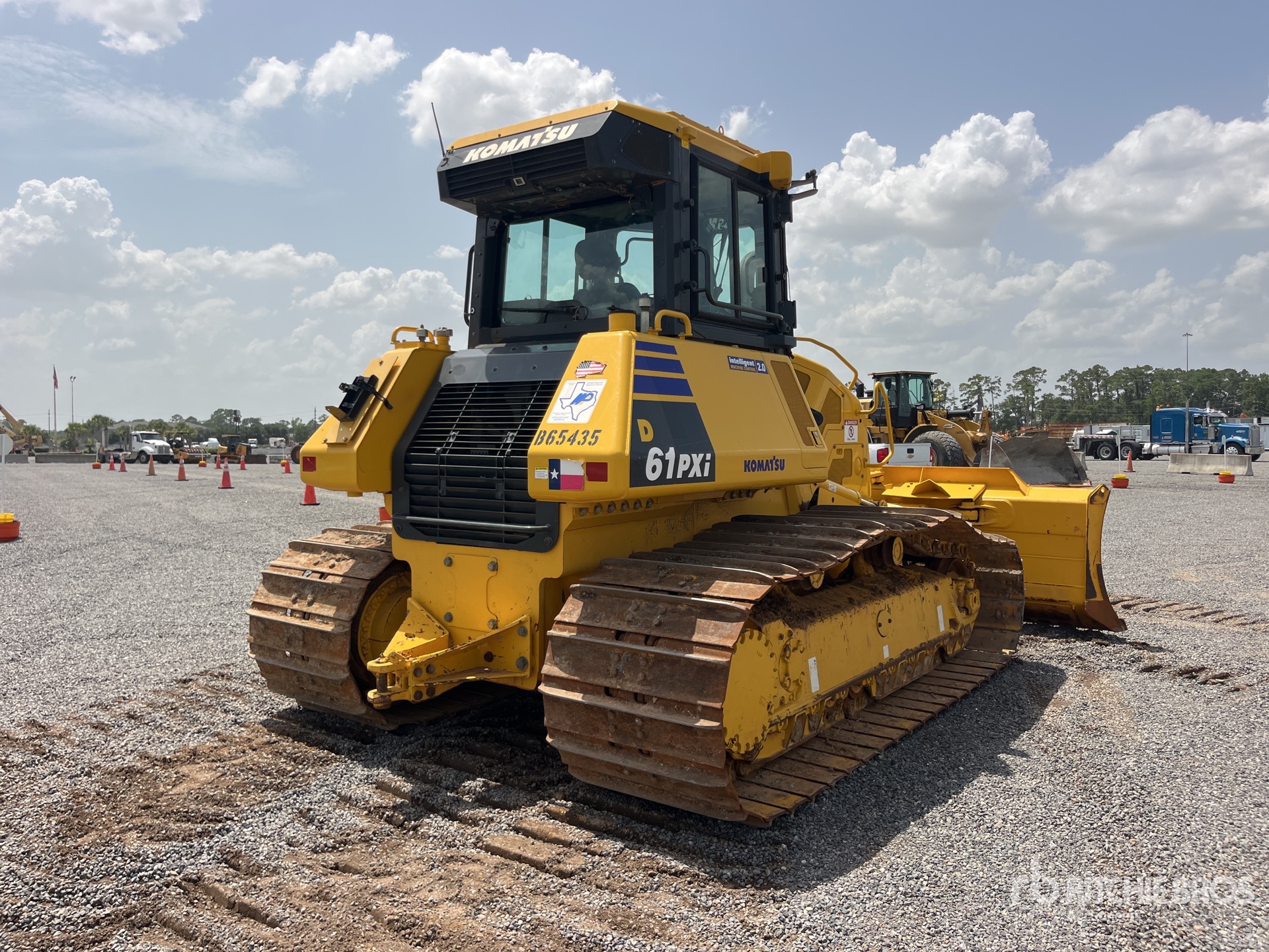 TOPADOR FRONTAL 2022 KOMATSU D61PXI24