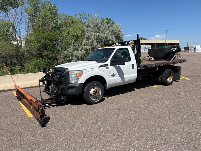 2013 Ford F350 4x2 Flatbed Truck 2013 Ford F350 4x2 Flatbed Truck