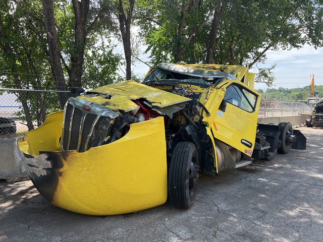 2021 Peterbilt 579 6x4 T/A Day Cab Truck Tractor (Inoperable)