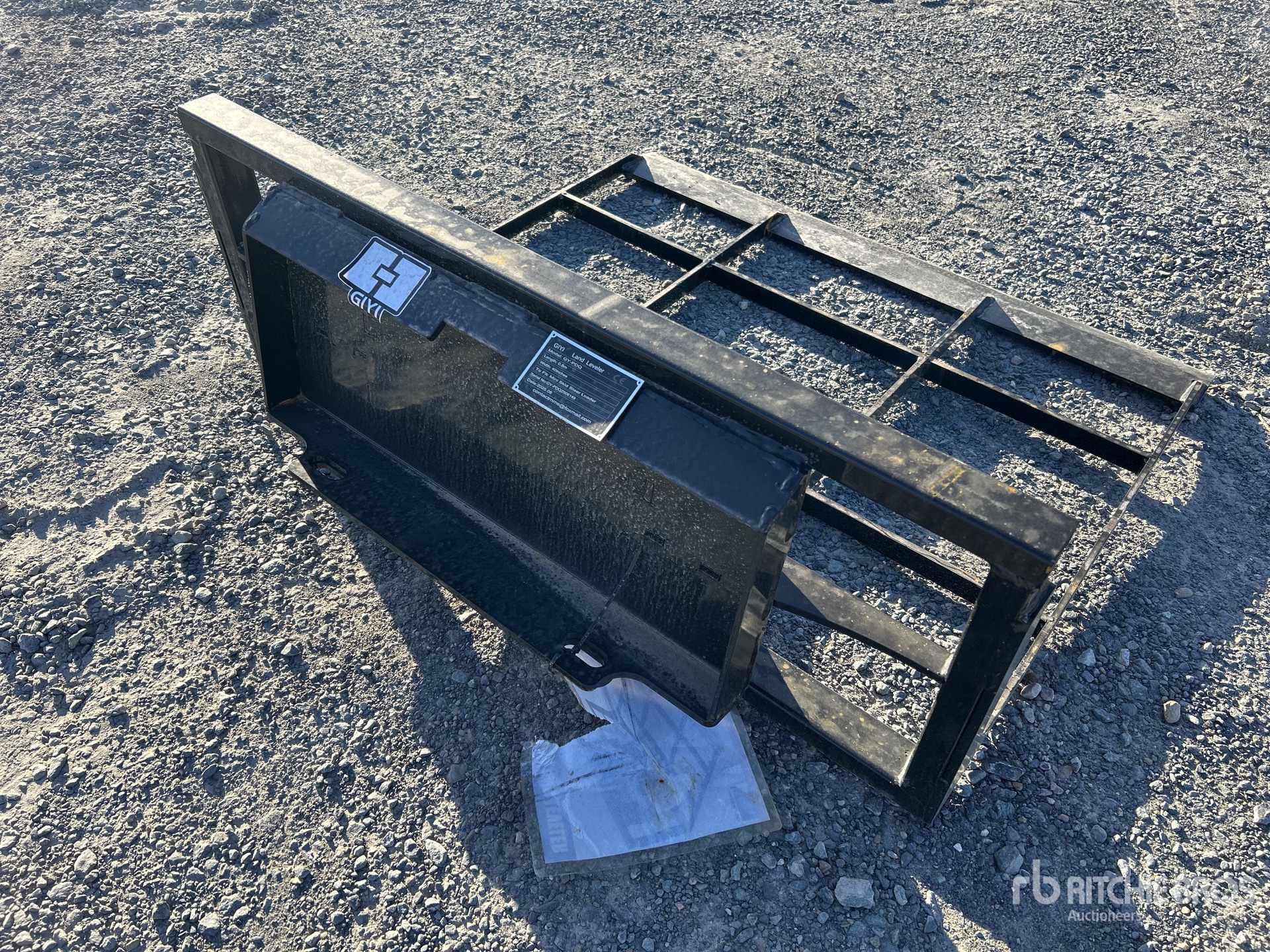 General Appearance with Picture, Right Rear Corner