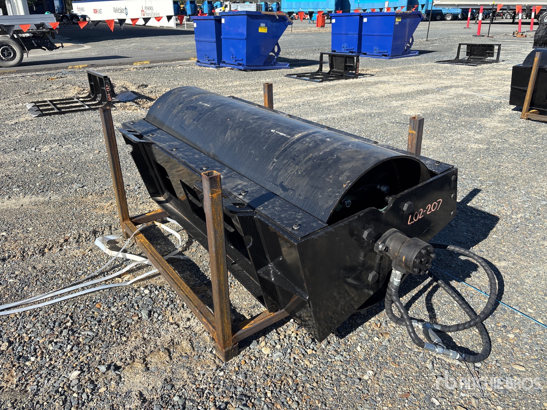 General Appearance with Picture, Right Rear Corner