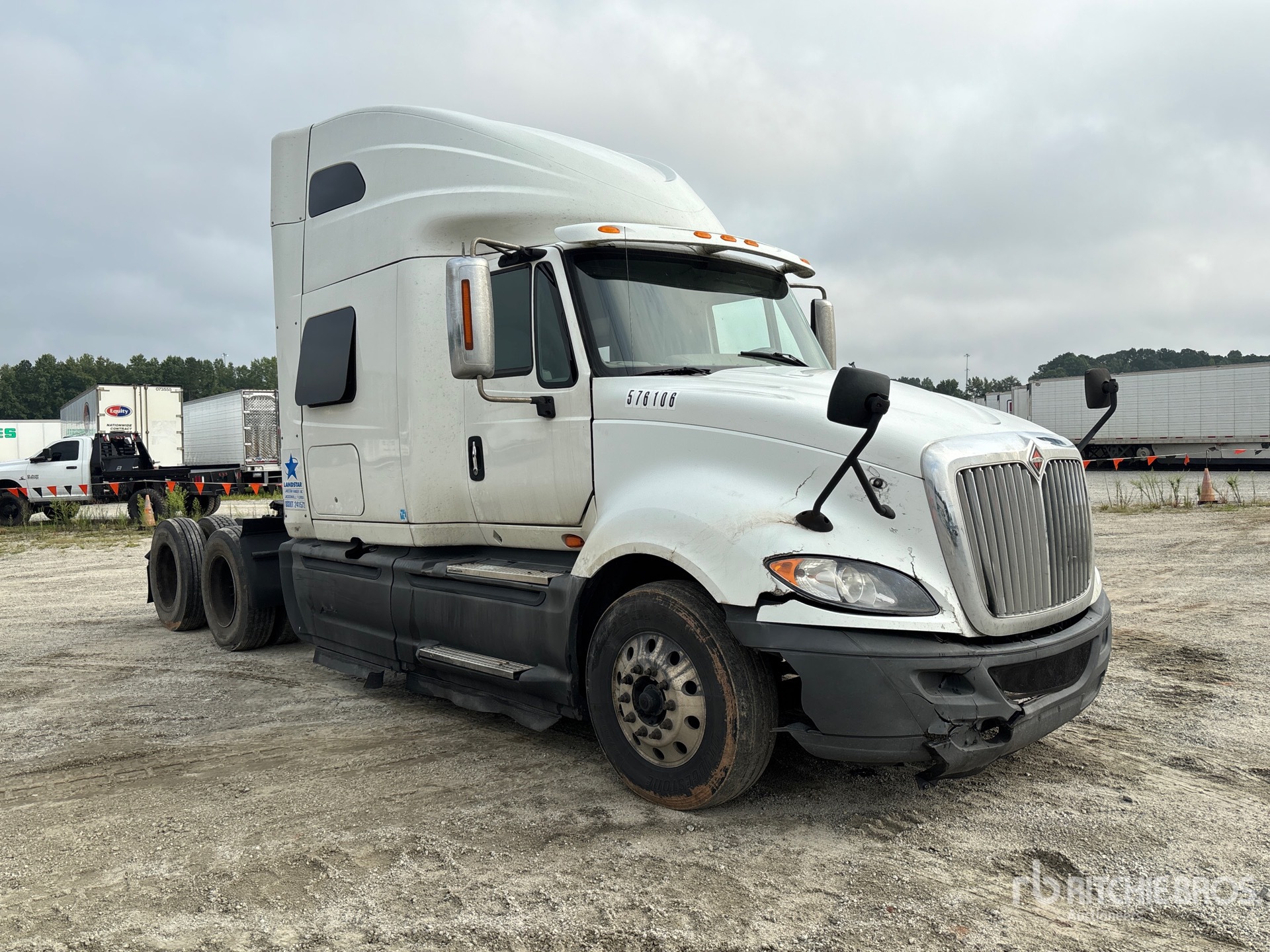 General Appearance with Picture, Right Front Corner