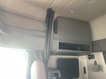 NN298246 - 2022 International LT625: Sleeper Interior