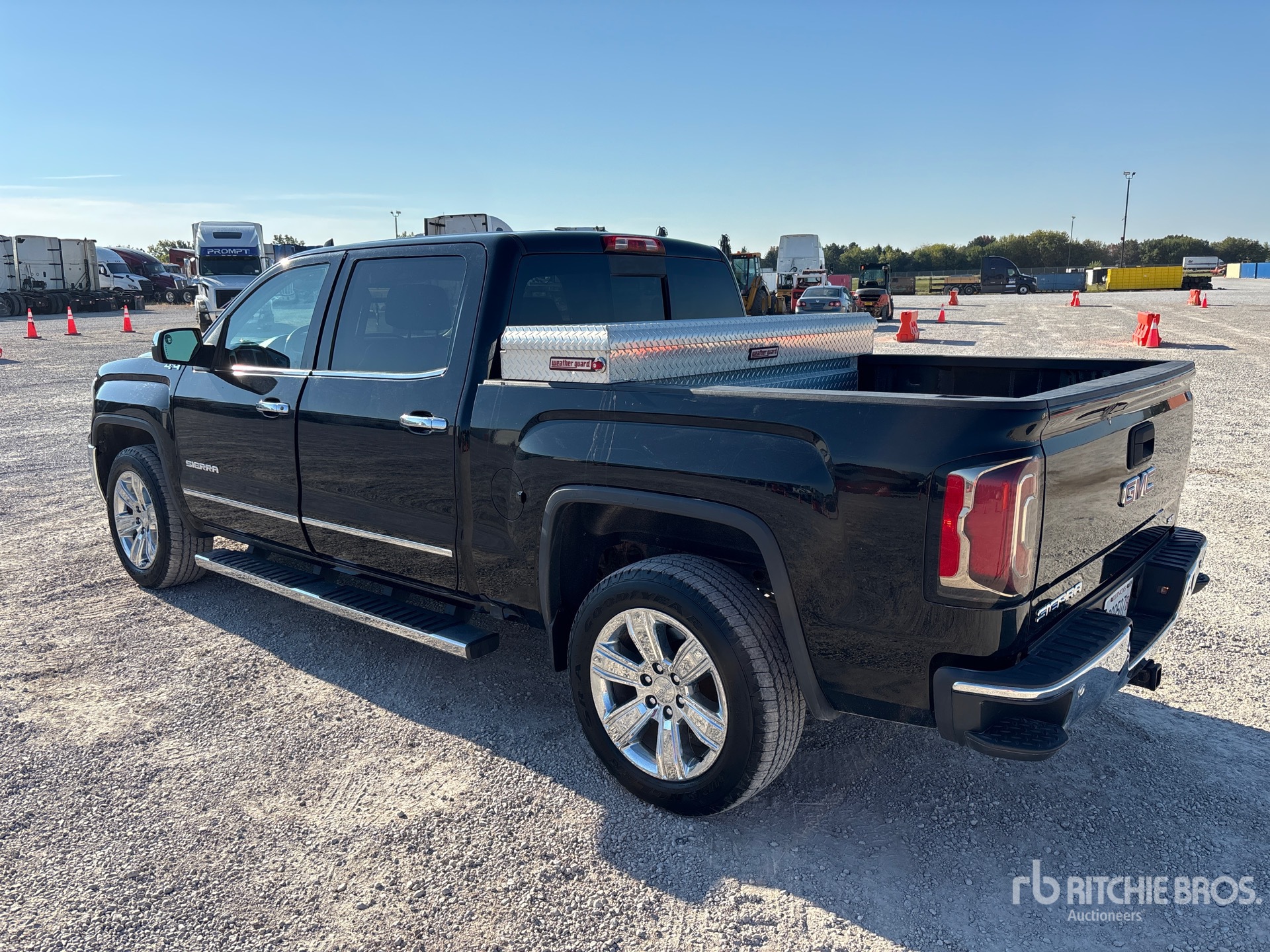 General Appearance with Picture, Left Rear Corner