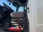 NN589487 - 2022 International LT625: Grab Rails
