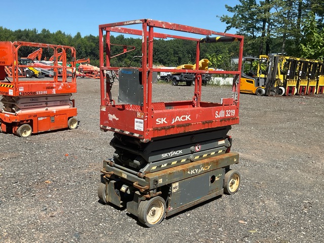 2018 Skyjack SJIII3219 Electric Scissor Lift (Inoperable) 2018 Skyjack SJIII3219 Electric Scissor Lift (Inoperable)