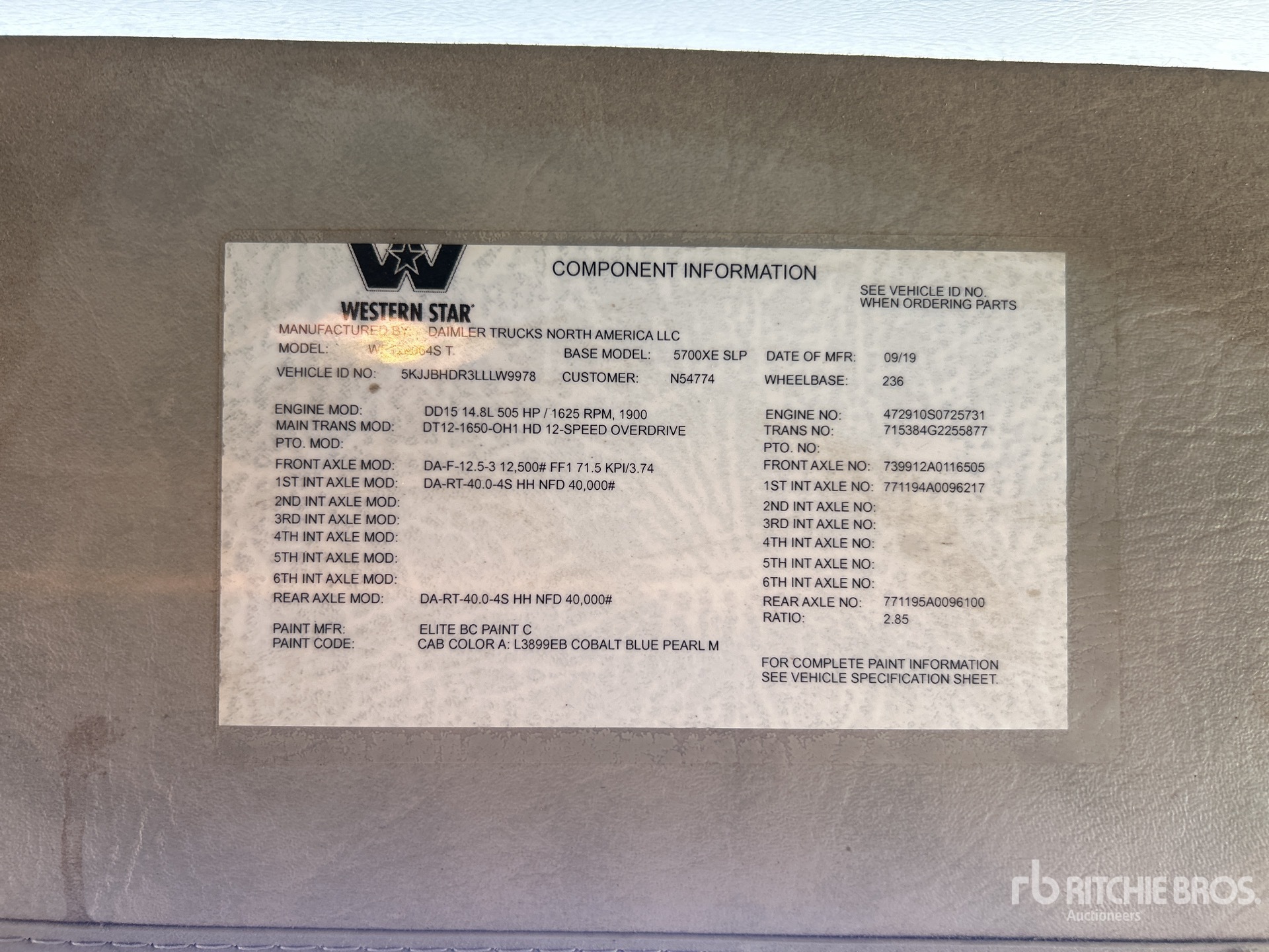 General Appearance with Serial Number / VIN