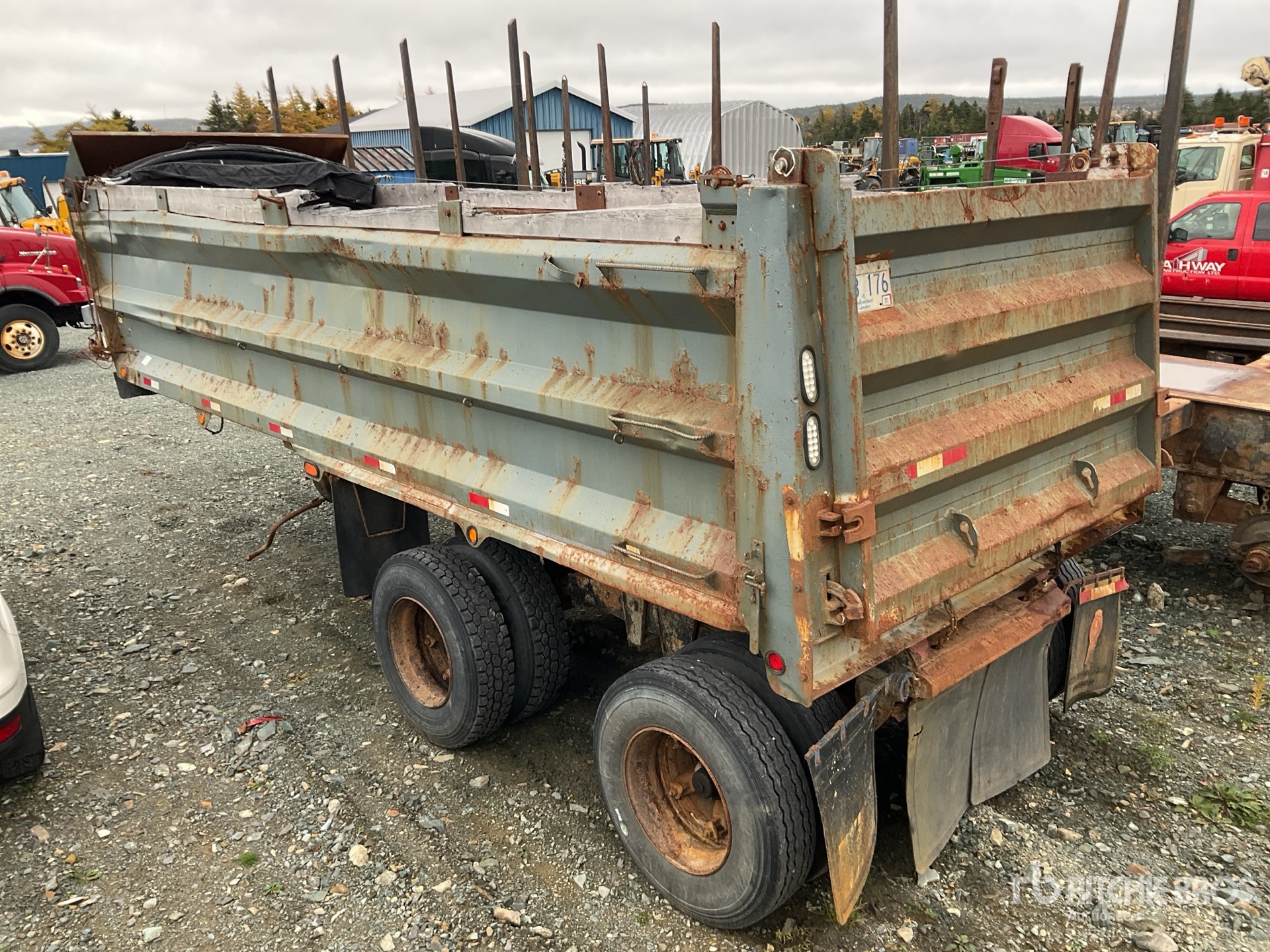 General Appearance with Picture, Left Rear Corner