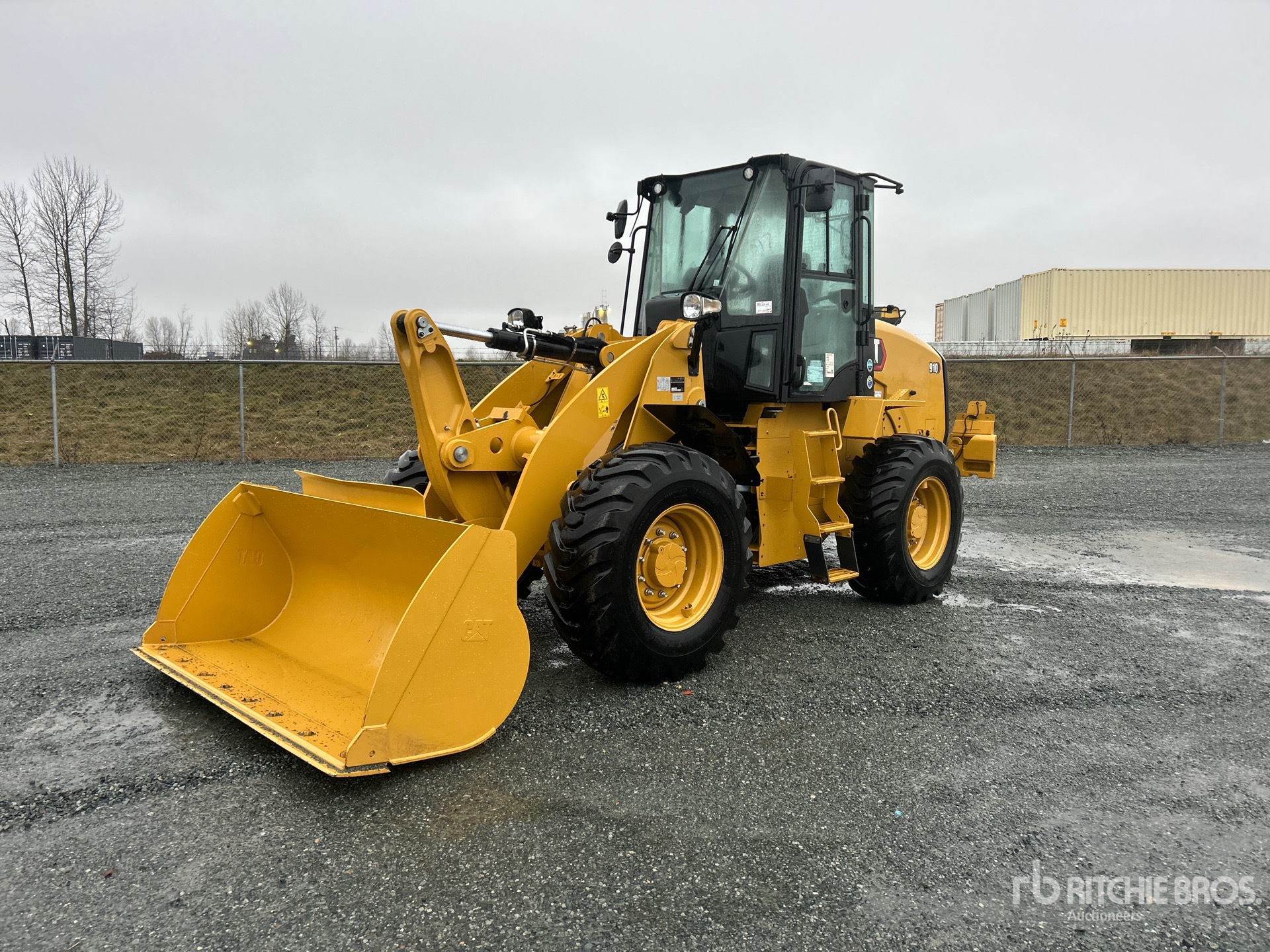 General Appearance with Featured Photo