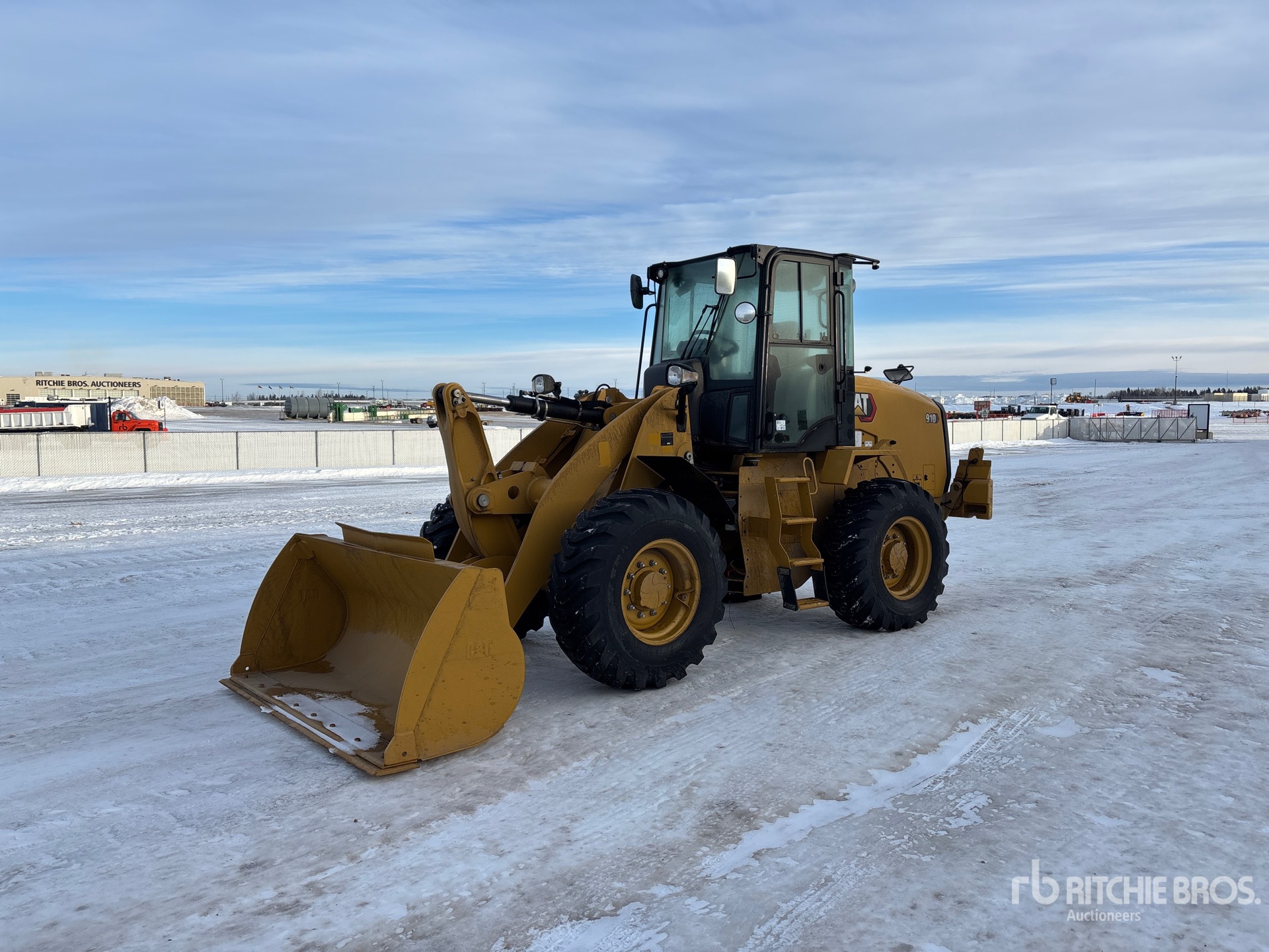 General Appearance with Foto, angolo anteriore sinistro