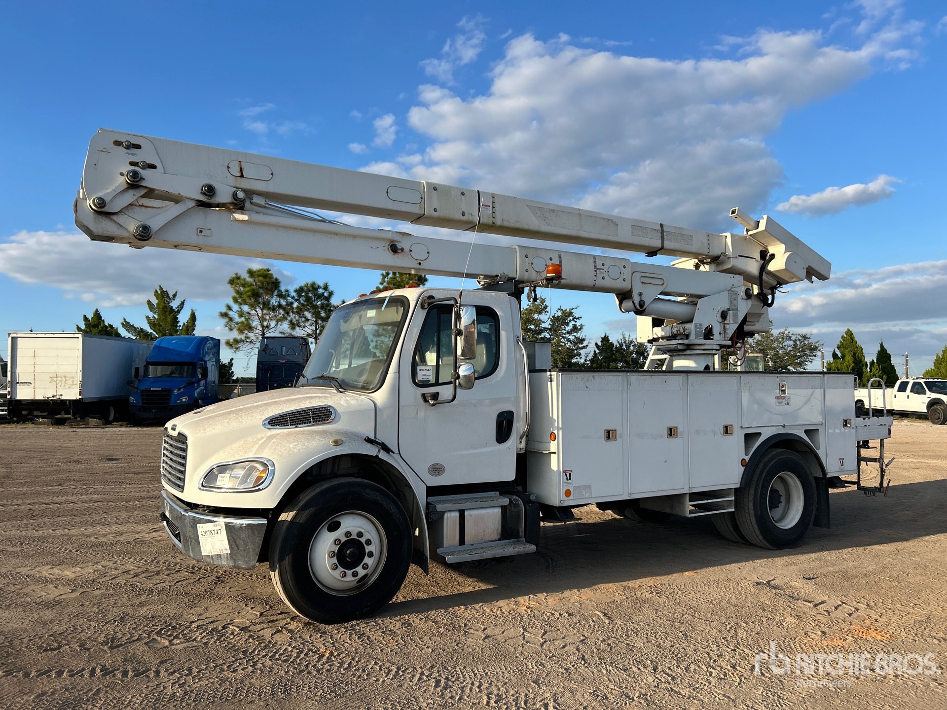 General Appearance with Featured Photo