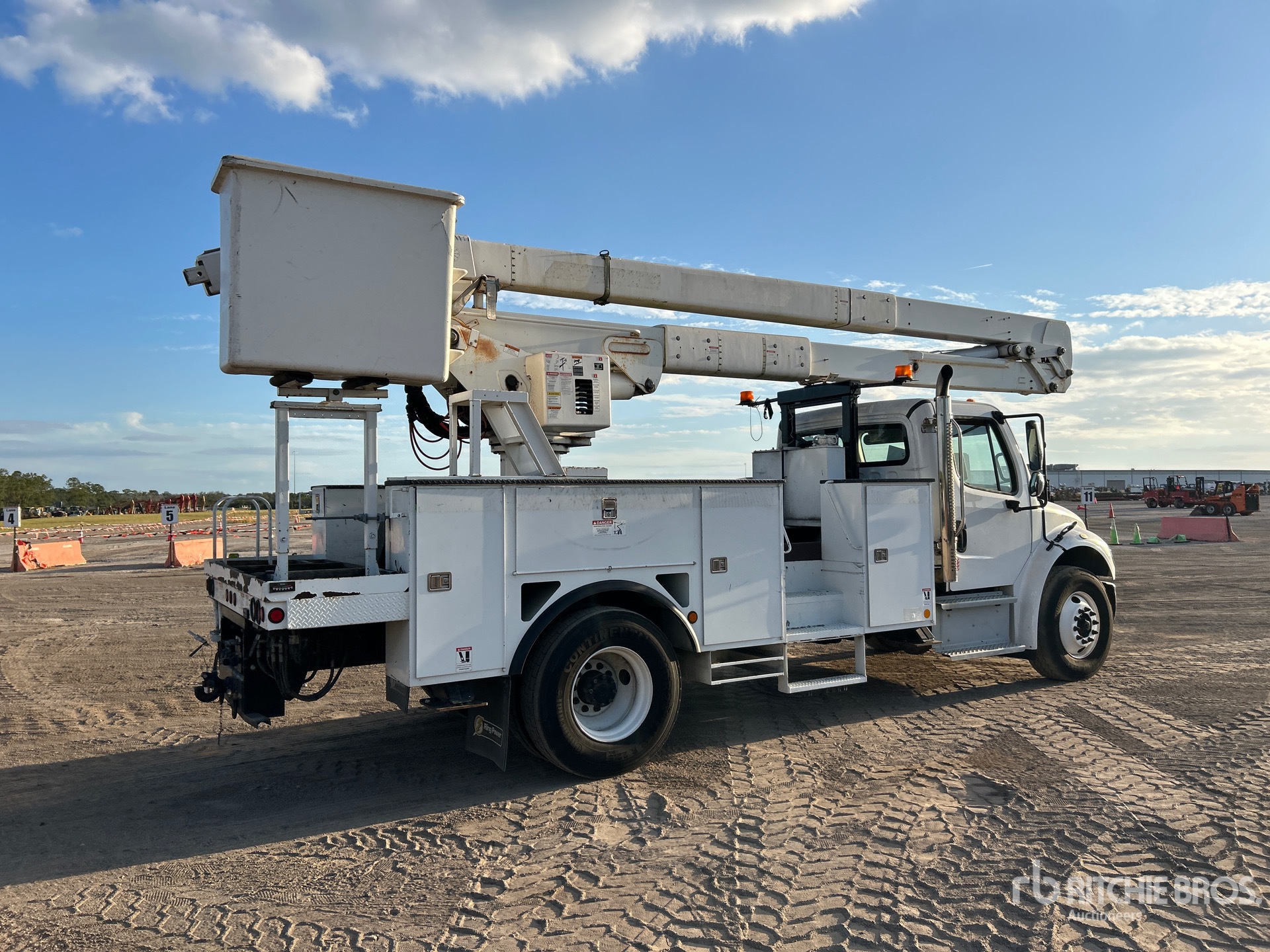 General Appearance with Zdjęcie, prawy dolny róg