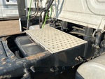 4 Underbody - Truck with 